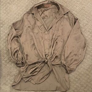 SOHO S Elegant Taupe Blouse